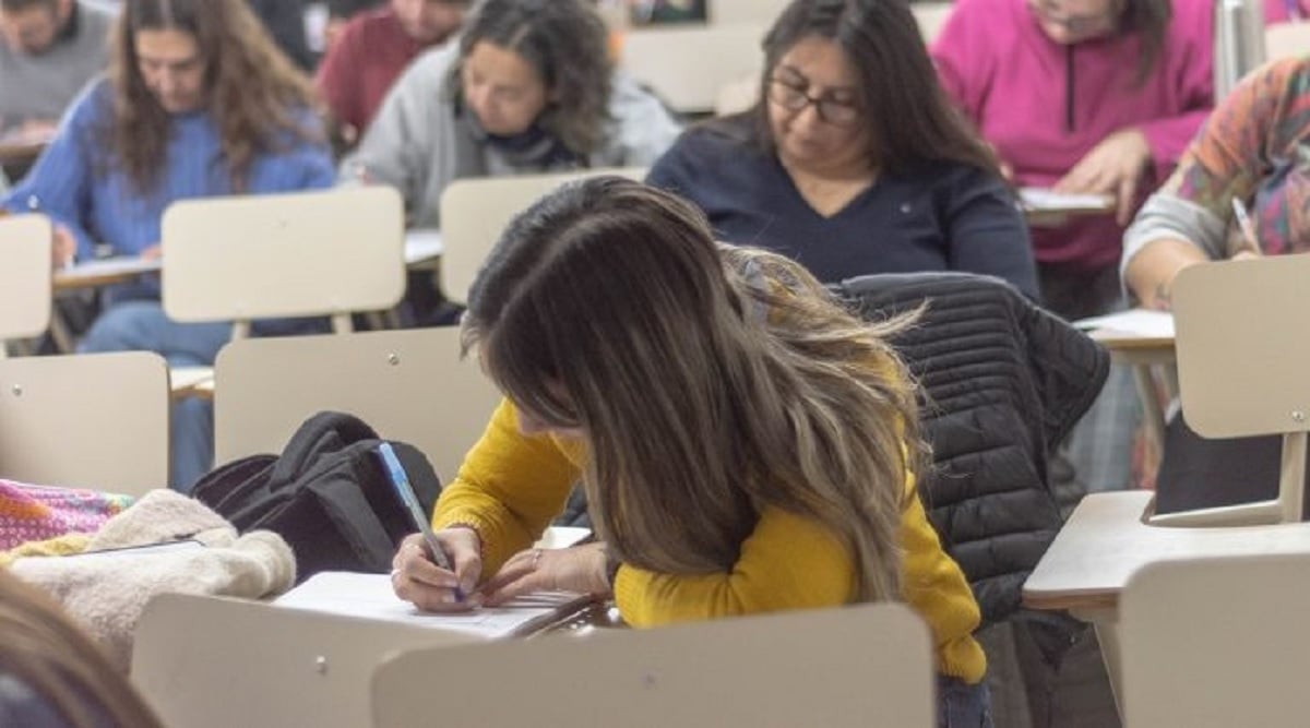 becas neuquen terciario