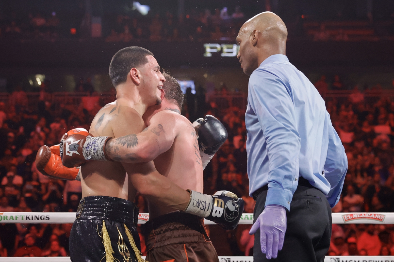 canelo-alvarez-v-edgar-berlanga (2)