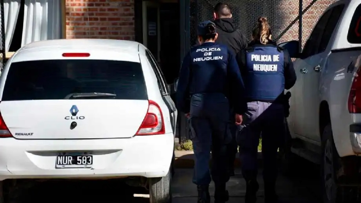 policia allana desarrollo social