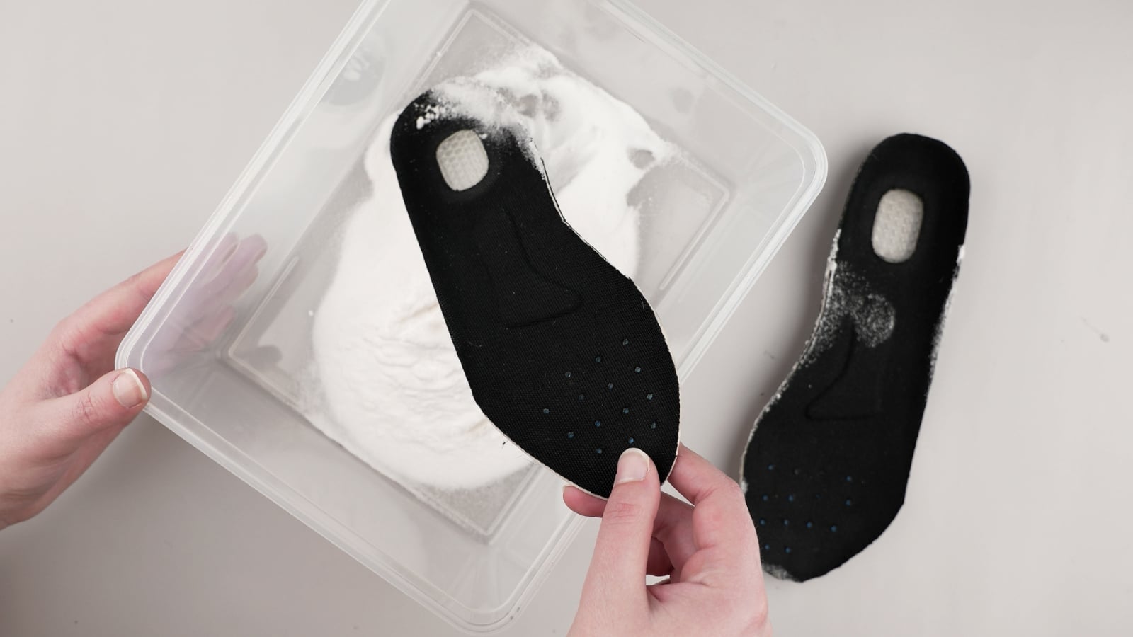 Clean-Shoe-Insoles-Step-12-Version-2