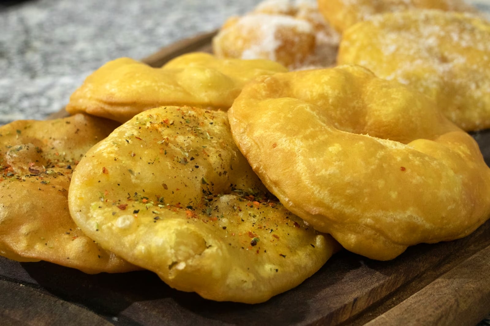 Tortas fritas de queso