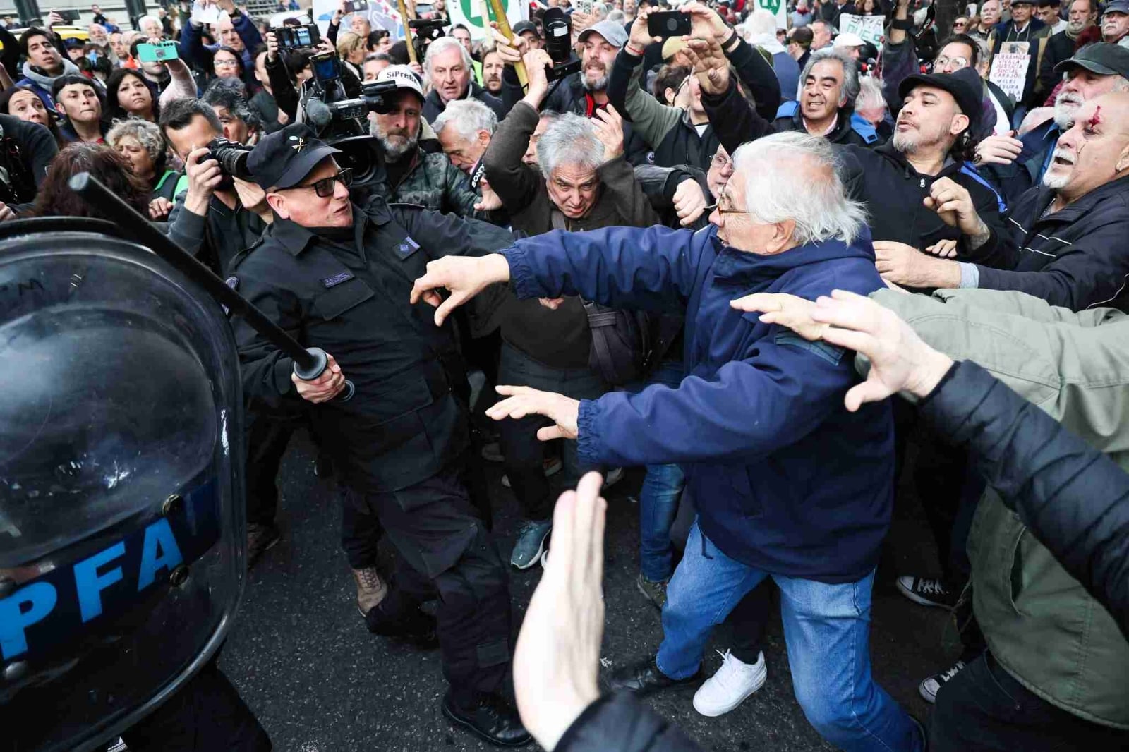 represion-jubilados