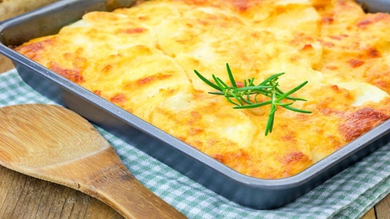 Como-hacer-una-tarta-de-arroz-con-queso-y-jamon(1)