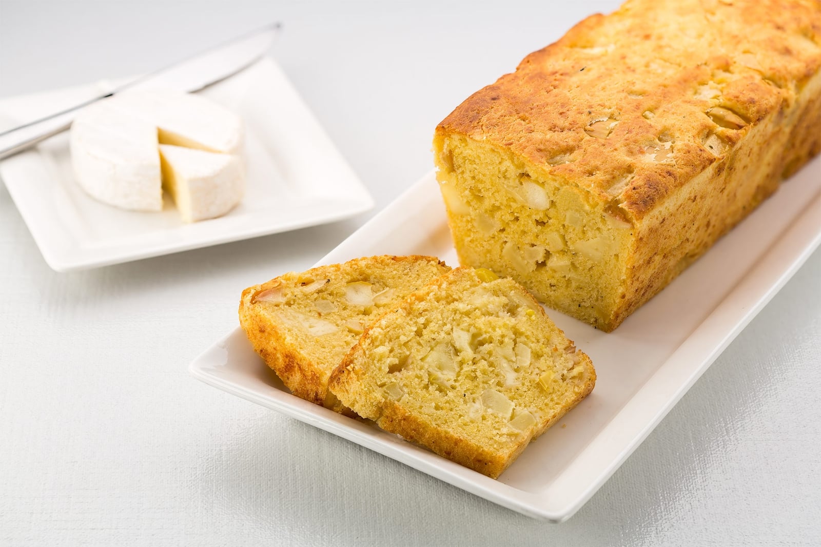 20-apple-and-petit-brie-cake
