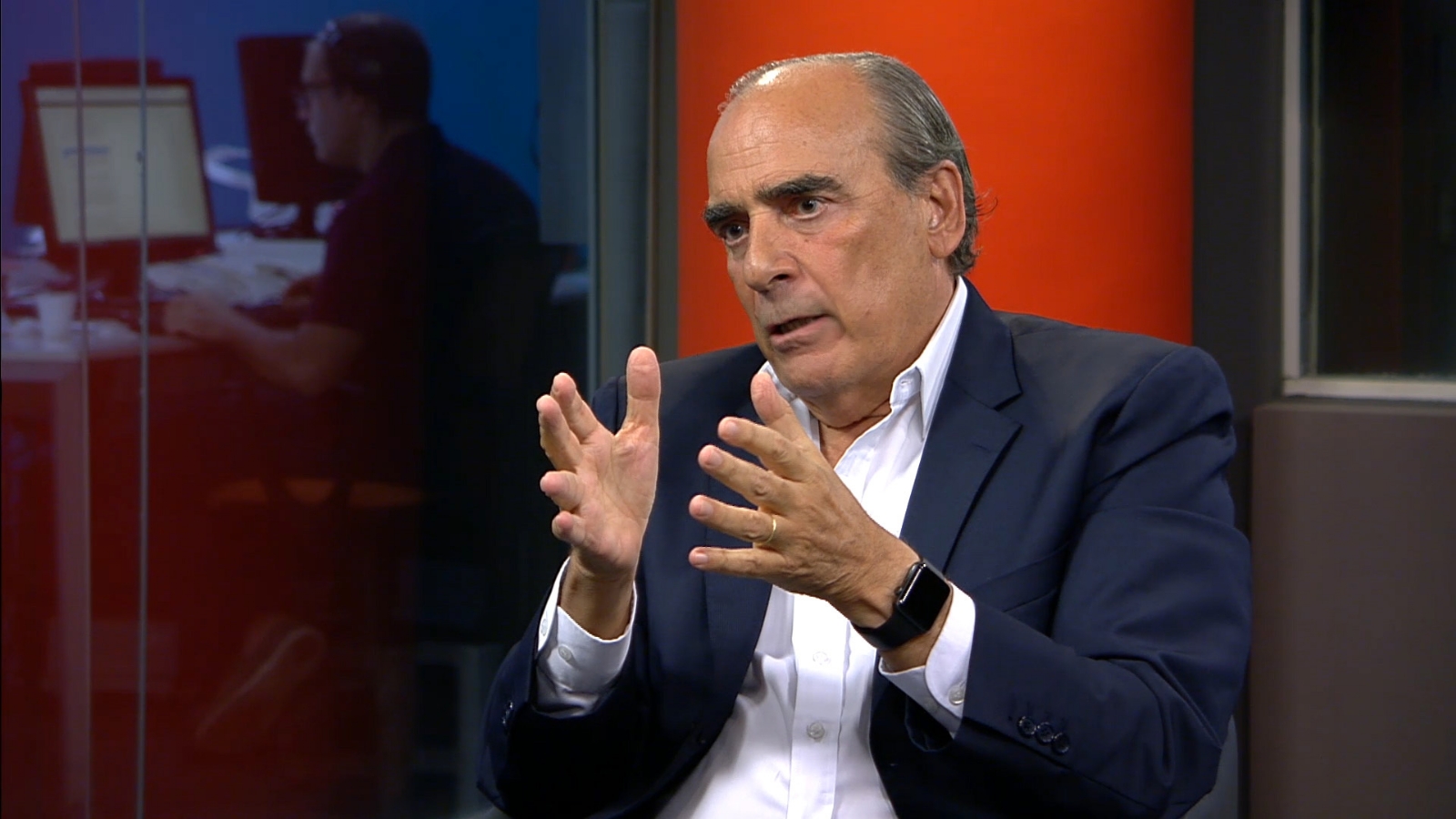 Entrevista-a-Guillermo-Francos-8