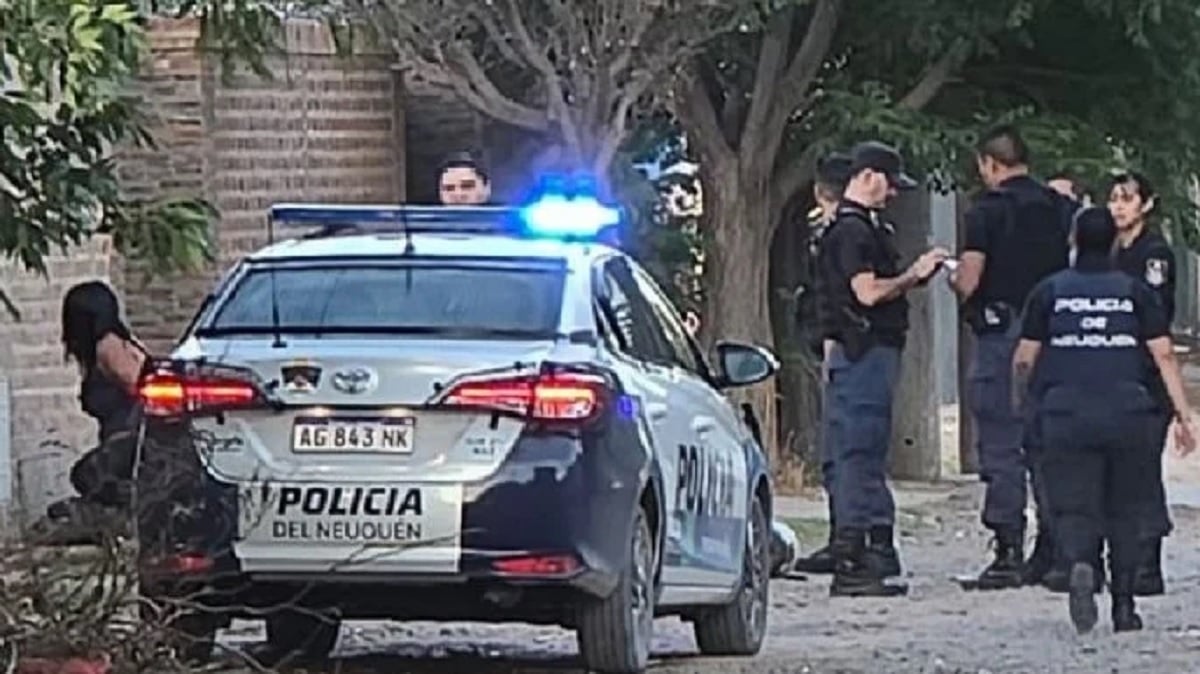 pareja detenida en centenario