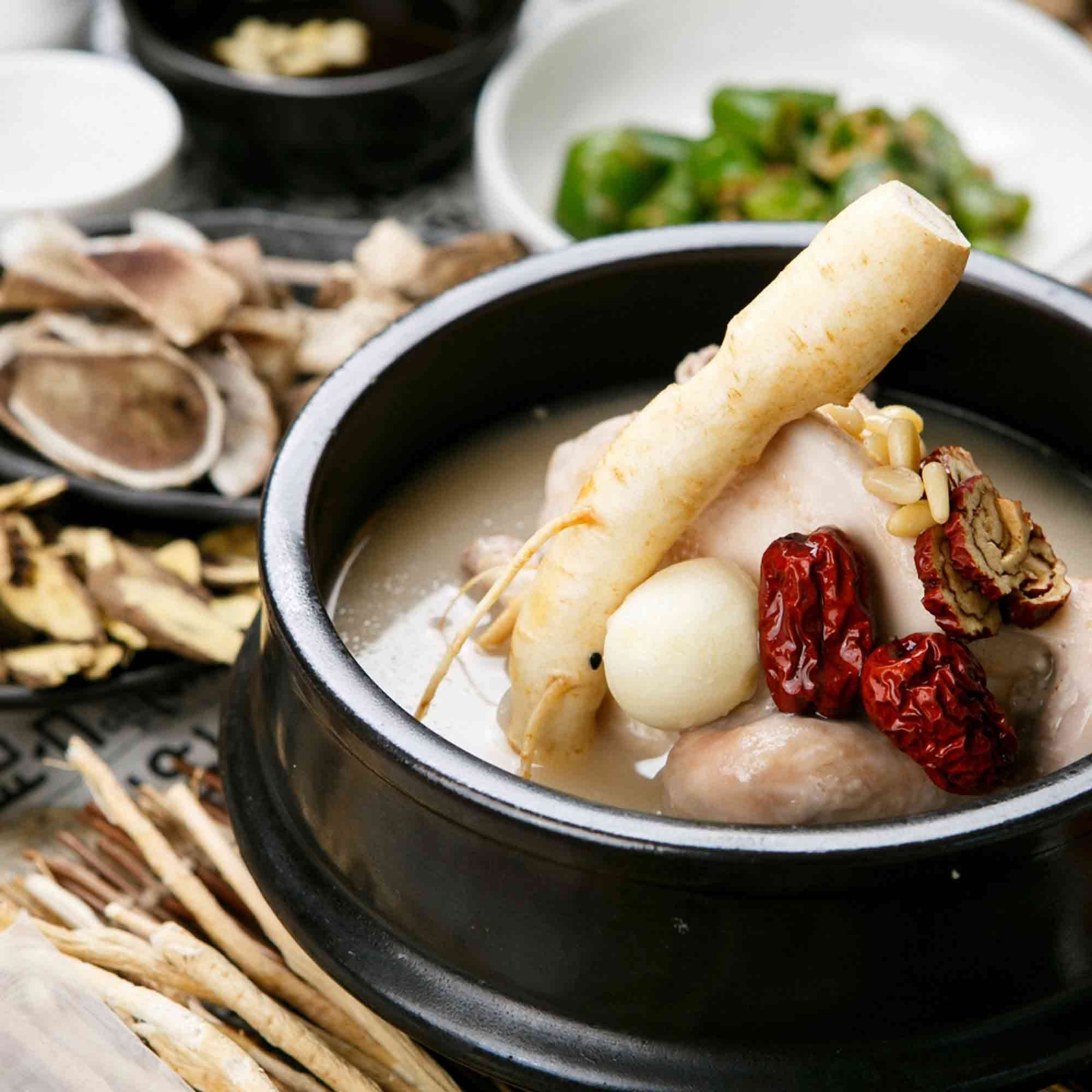 cheong-holistic-medicine-foods-that-help-to-improve-your-energy-this-summer-Blog