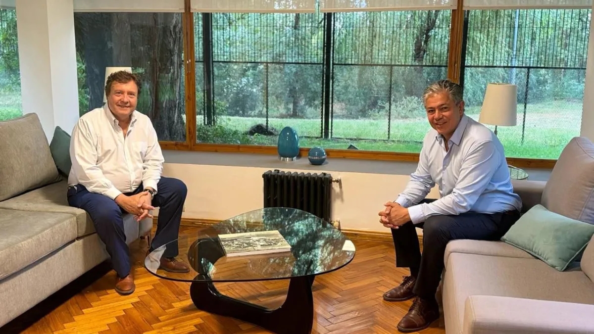 reunion-rolando-figueroa-alberto-weretilneck
