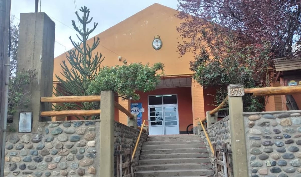 escuela 52 de alumine entrada