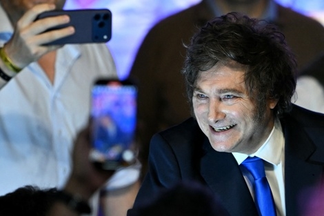 984079-afp-20251027-823z2ab-v1-midres-argentinalegislativeelectionvote