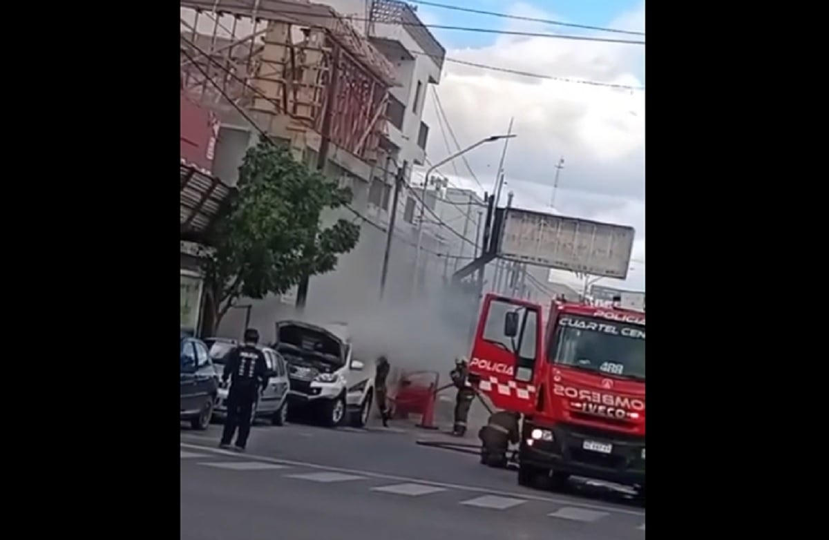 incendio camioneta mecanico nqn
