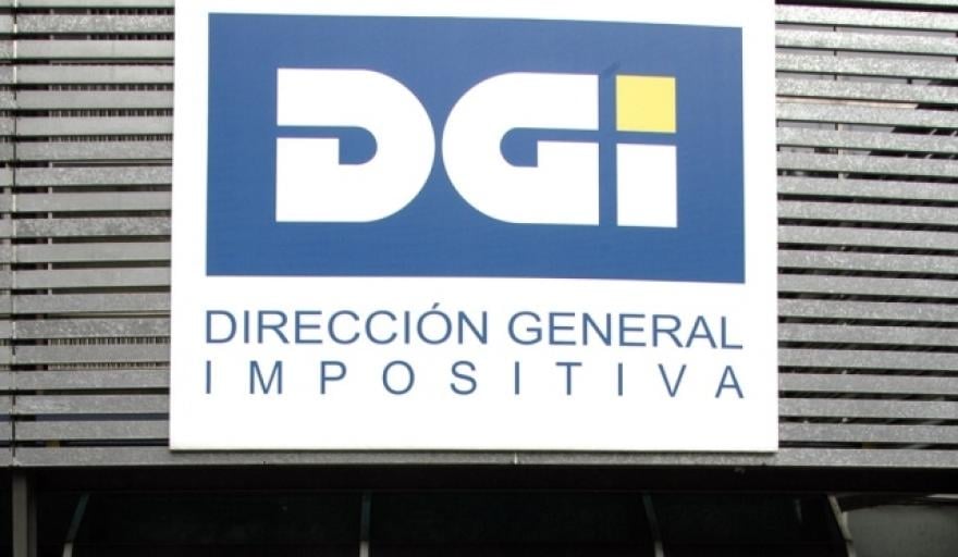 9d6423611f7db327cf1cd5cd4b5e353e