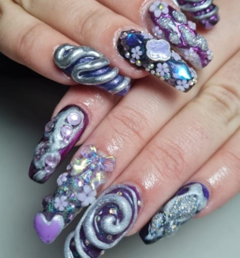 nail