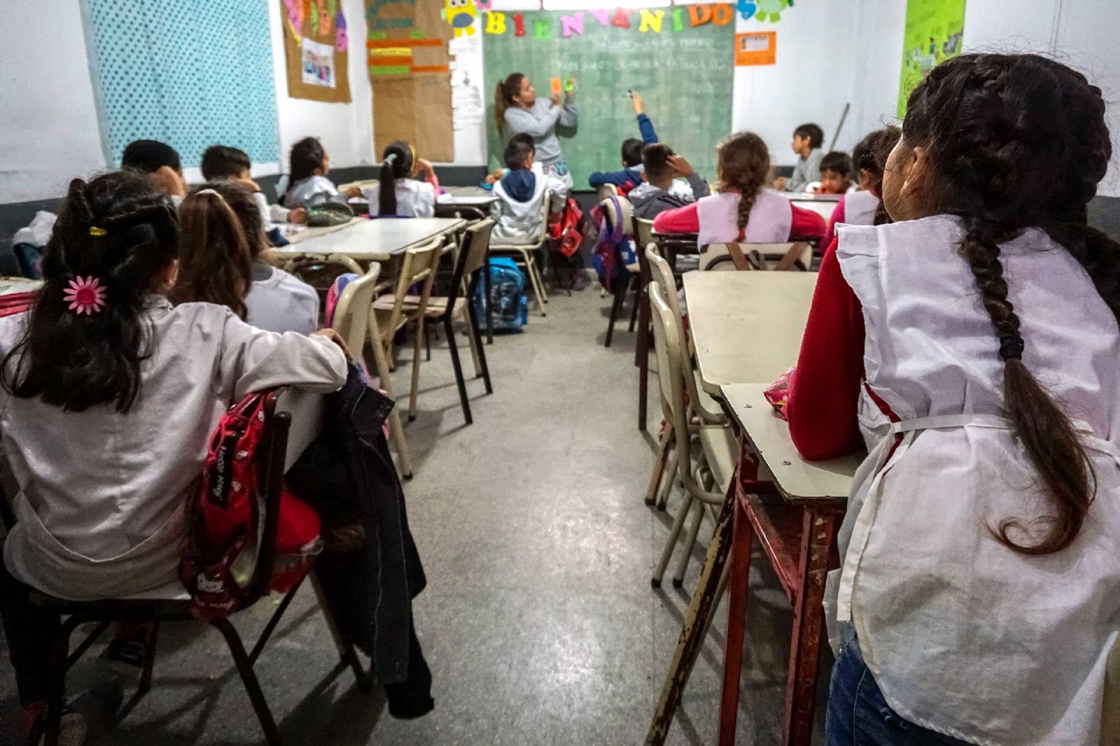 Classroom-in-Escuela-No.-22-Buenos-Aires_Alamy_2BM879M