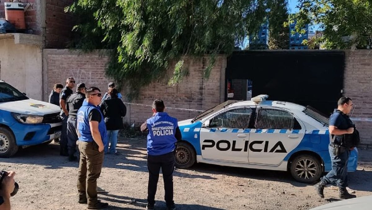 crimen en deposito de bebidas