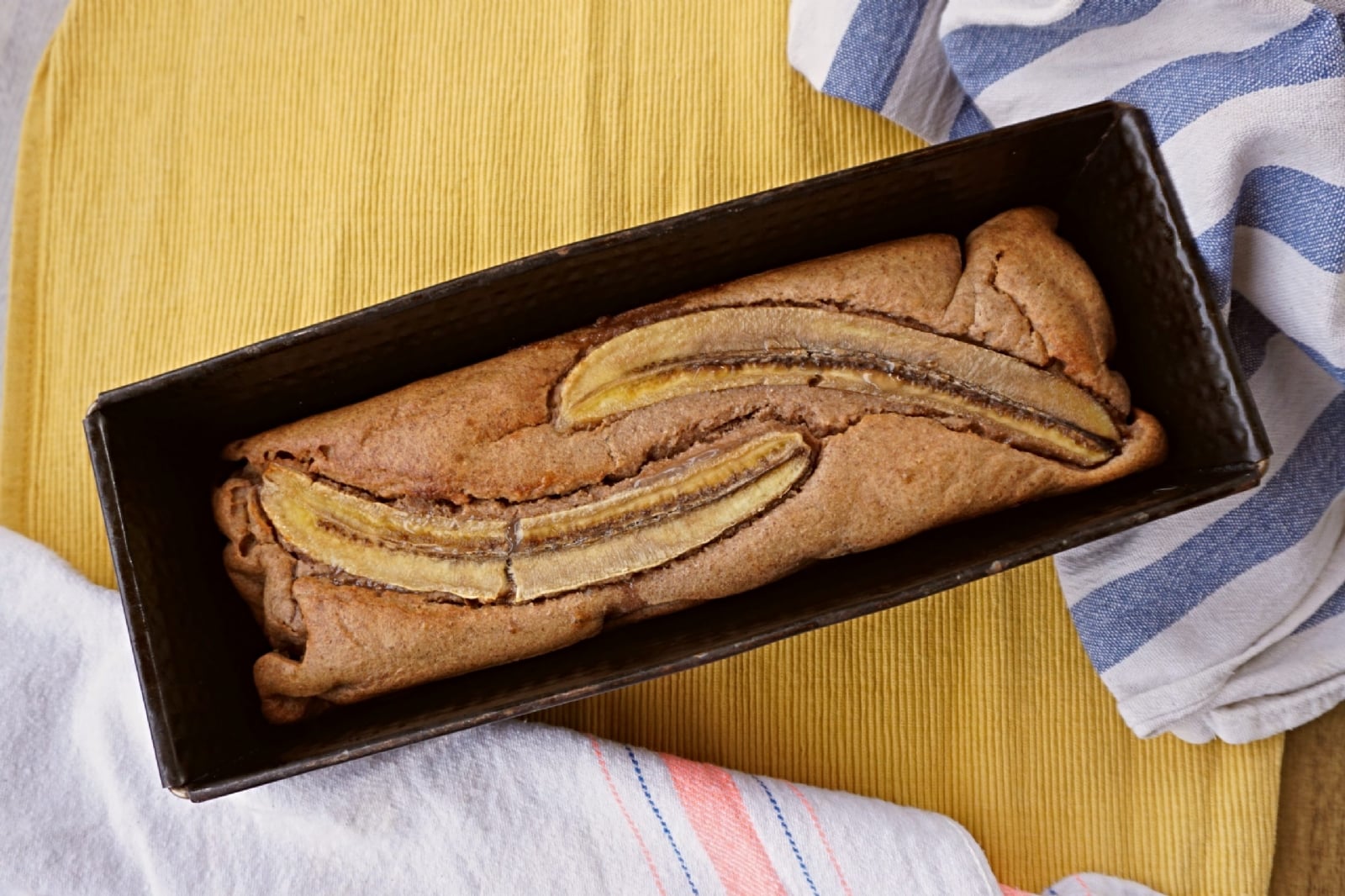 banana-bread-1-scaled