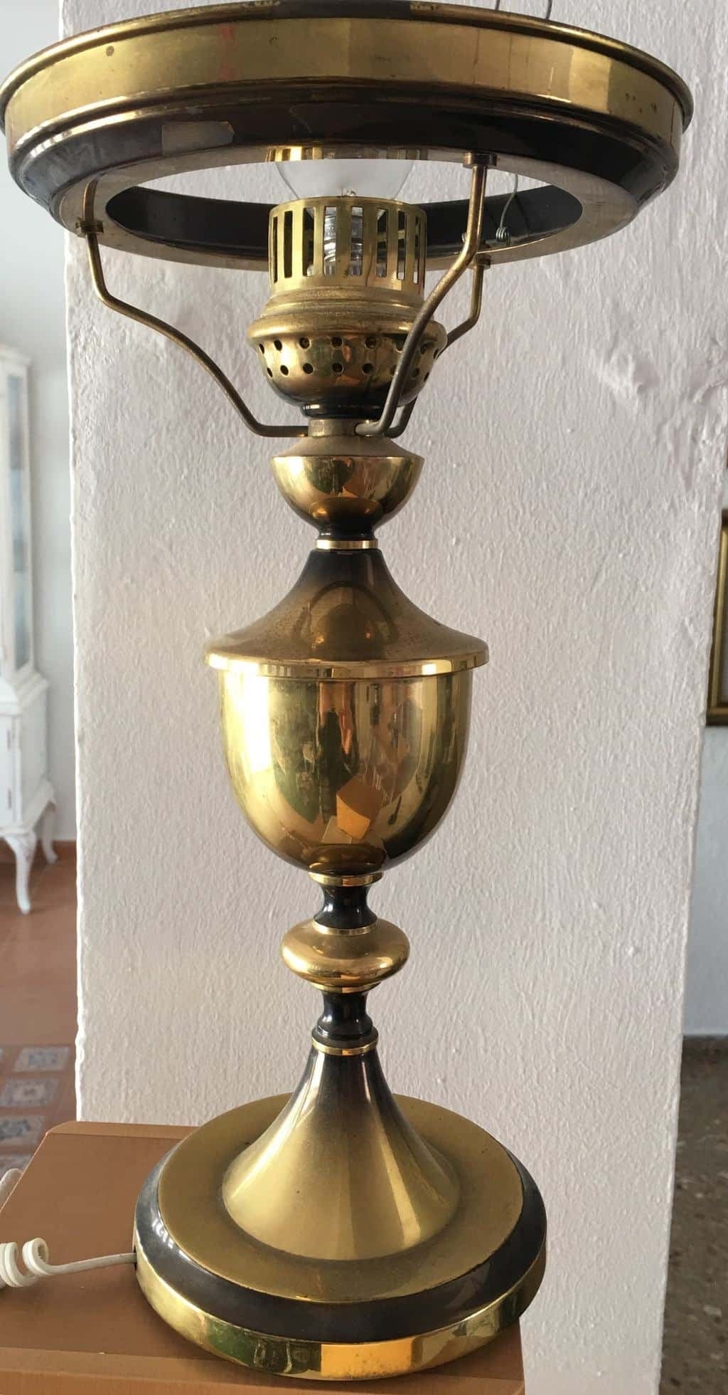 PIE-LAMPARA-VINTAGE