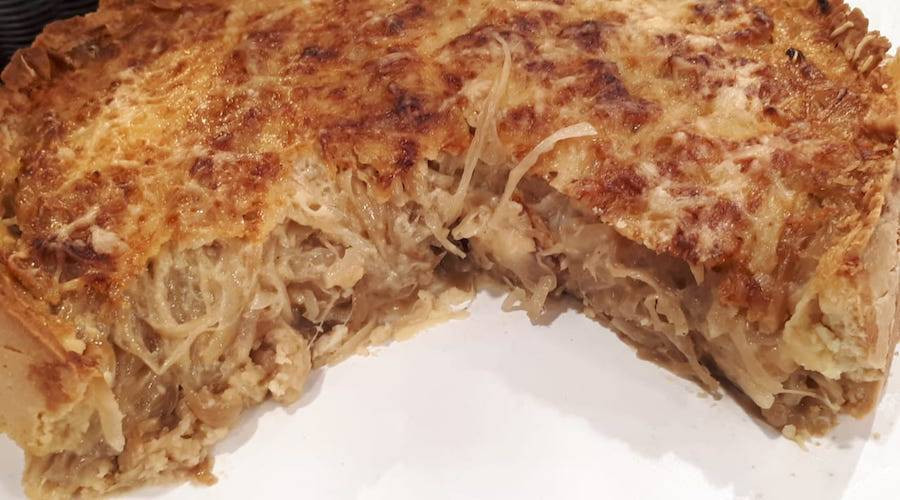 Tarta de cebolla y queso