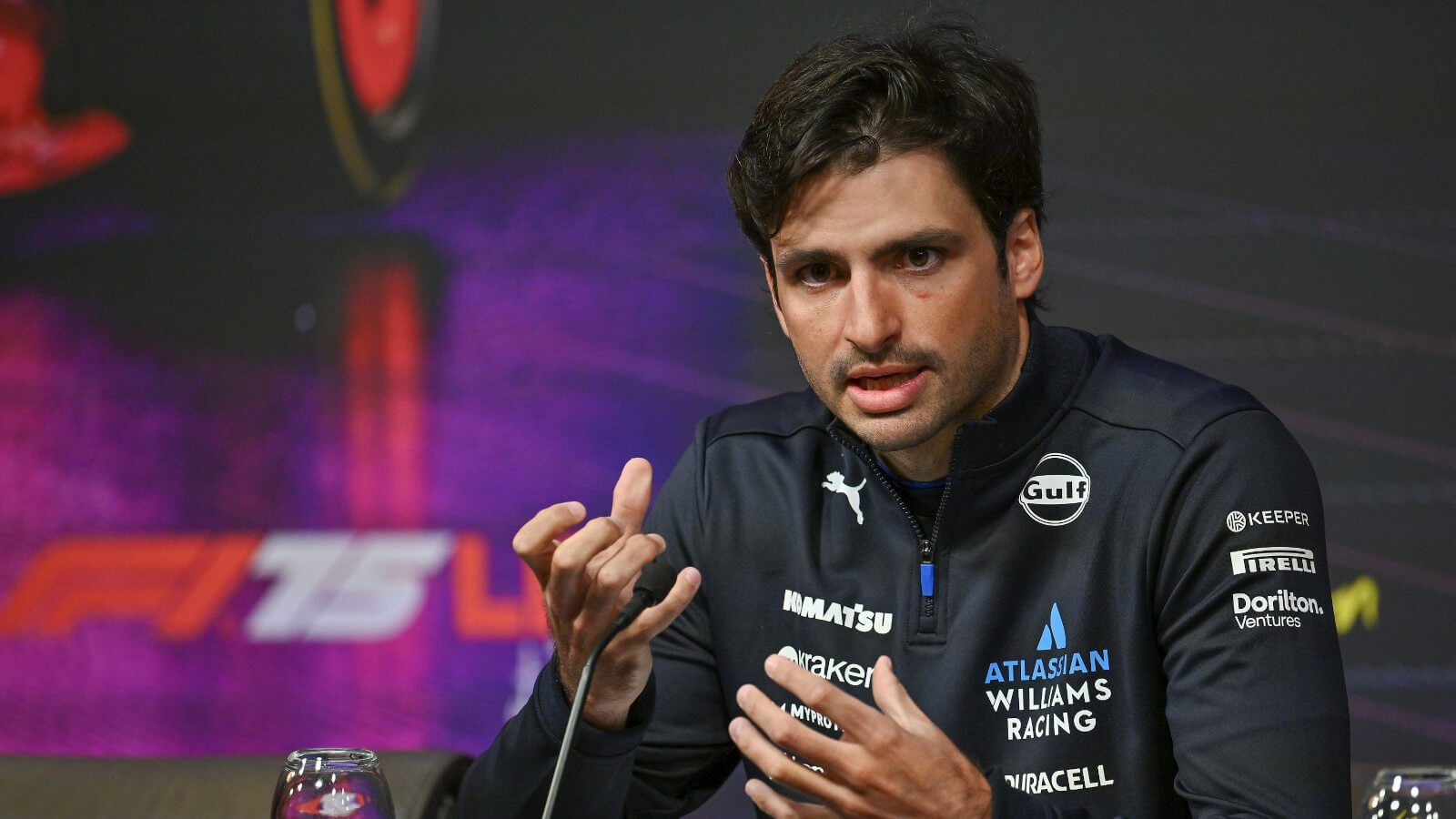 carlos-sainz-williams-f1-75-press-conference-1