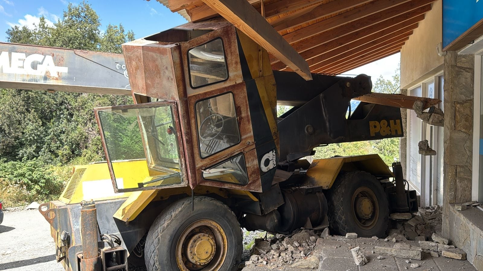 grua chocada en vla