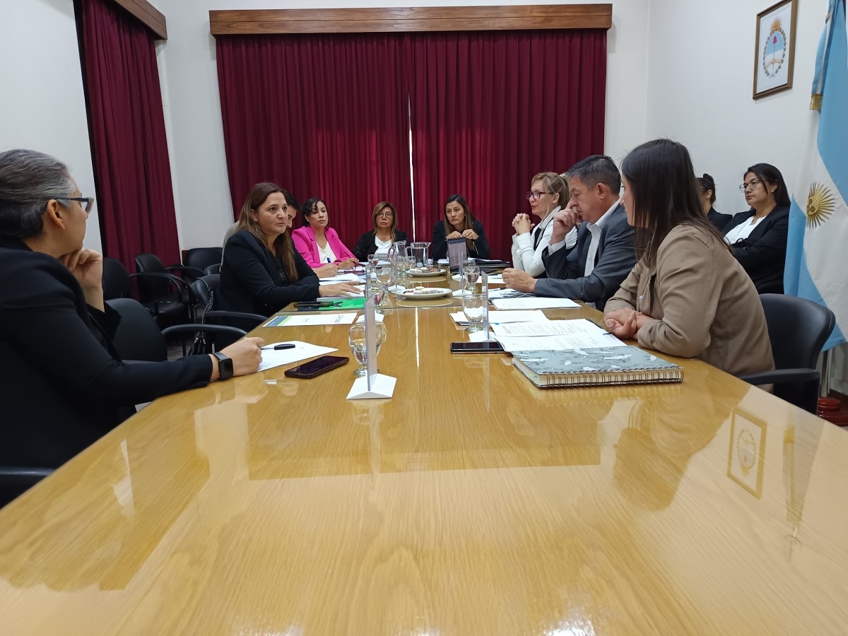 defensa por redes sociales