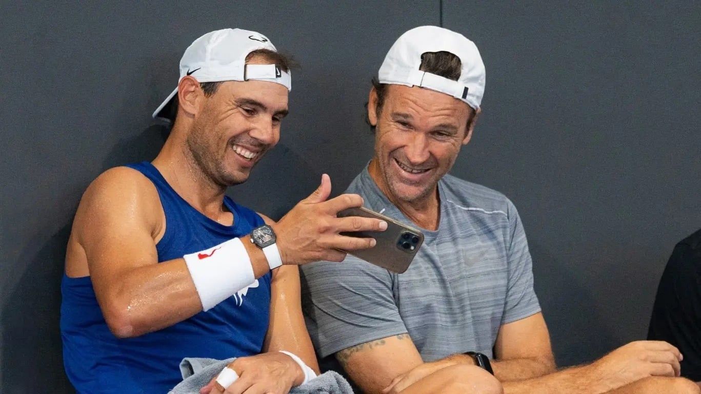 rafa-nadal-carlos-moya-padel.jpg