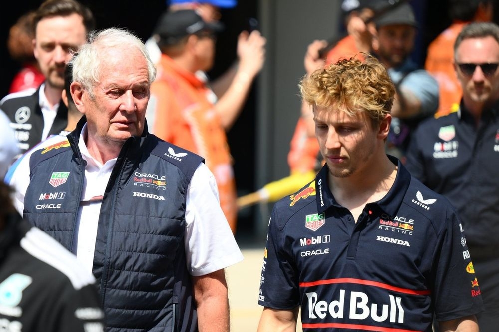 liam-lawson-red-bull-racing-he