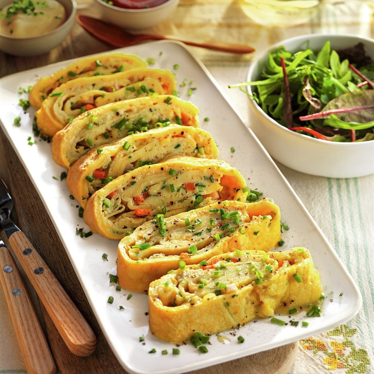 paso_a_paso_para_hacer_rollo_de_tortilla_con_verduras_resultado_final_21b55ac9_1200x1200