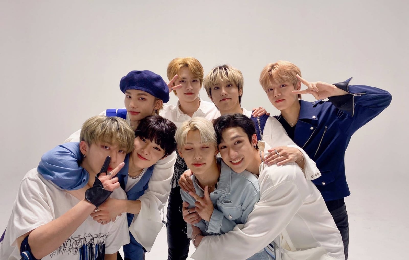stray-kids-ot8-mhw1bofp0k59yi36