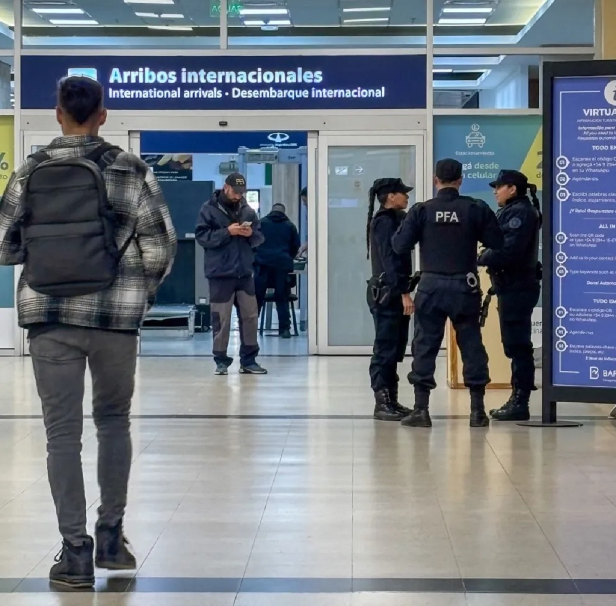 Personal policial aeropuerto bariloche