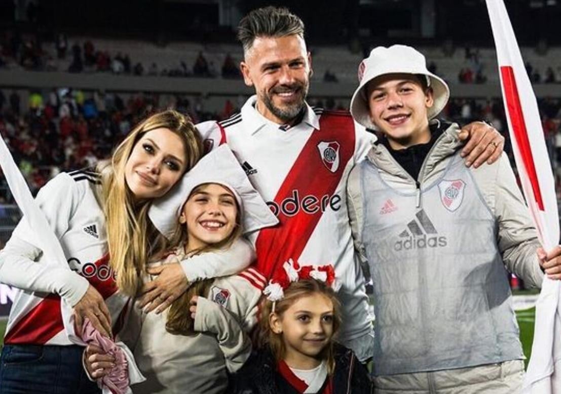 sentido-posteo-evangelina-anderson-para-martin-demichelis-previa-ultimo-partido-river-1044973-170406