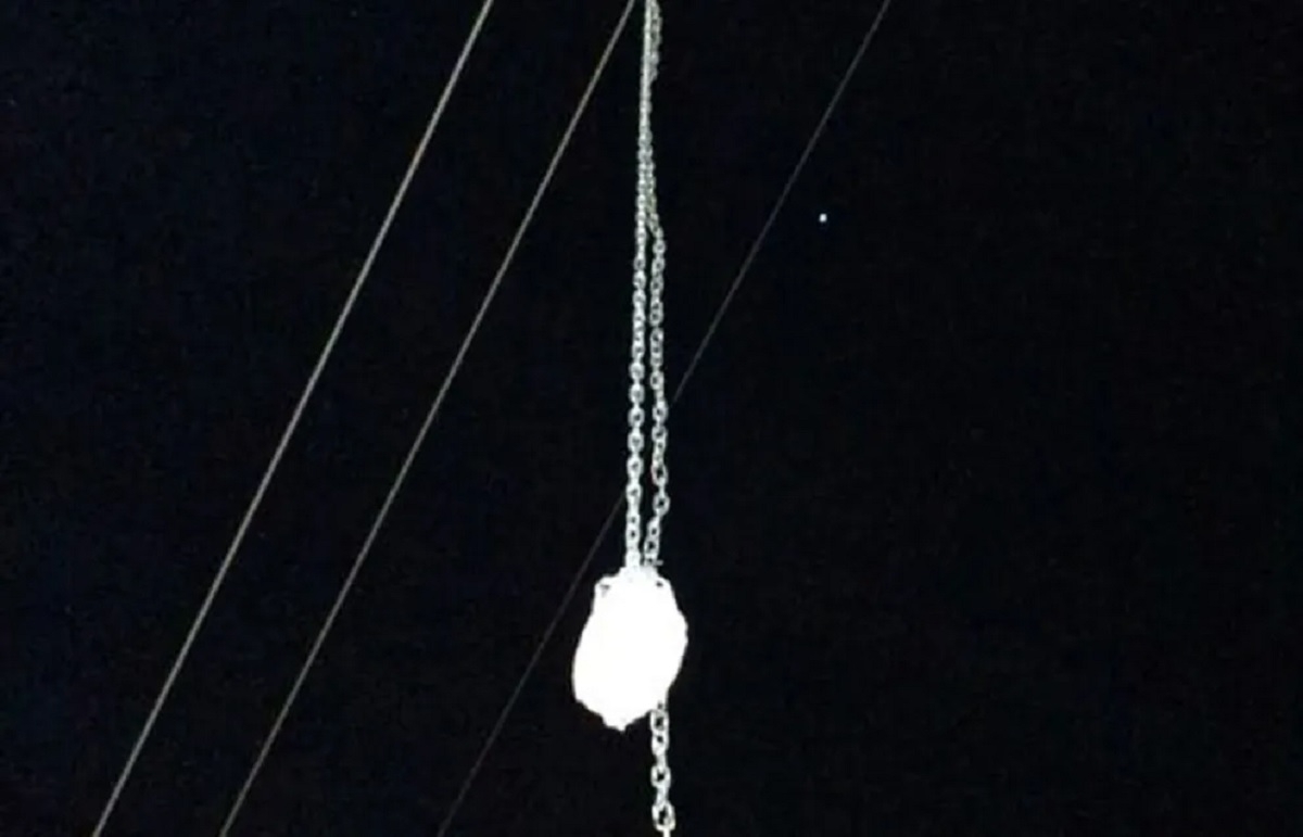 cadena en linea electrica
