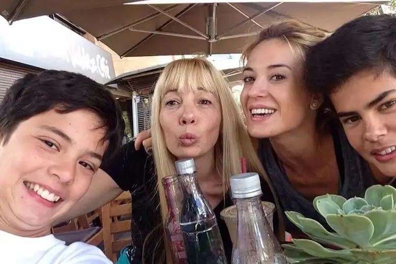 jesica-cirio-y-su-hermana-2011249