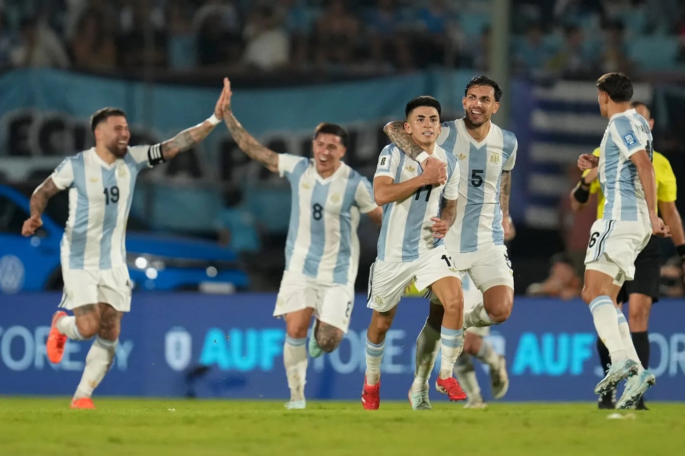 seleccion-argentina-uruguay-thiago-almada-1avif