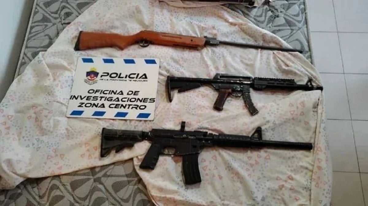 armas en kiosco narco