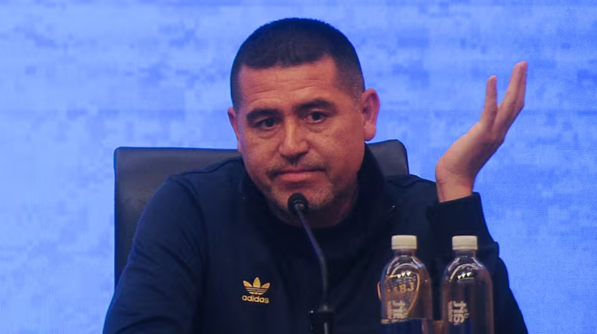 en-cinco-anos-desde-que-riquelme-volvio-a-boca-pasaron-7-tecnicos-foto-telam-APQFSHKTFJHYHFWTTYUCE32PO4