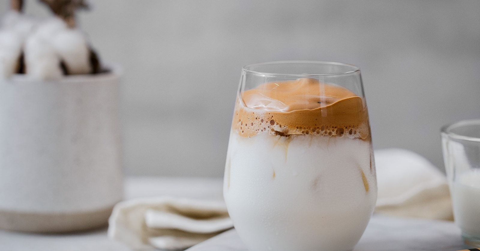 receta_prepara_una_deliciosa_bebida_en_tendencia_café_Dalgona_Granvita