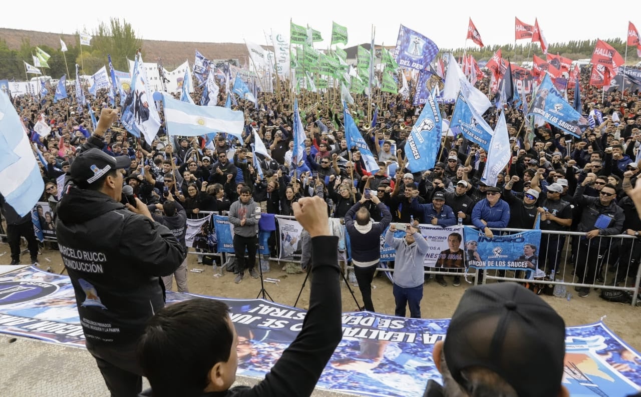 Asamblea Petrolera en Añelo Fuente (Petroleros Privados)