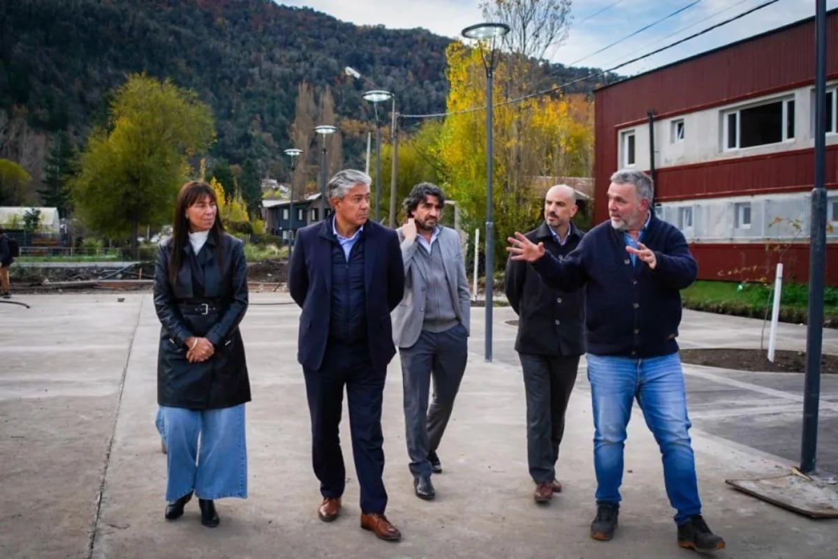Figueroa y Saloniti recorren las obras Fuente (Neuquén Informa)