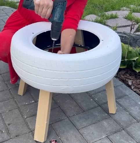 ertgyuiokujyhgtf