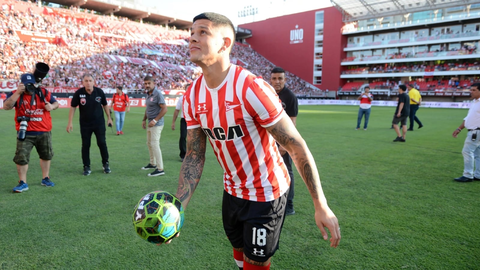 presentacion-marcos-rojo-estudiantes-uno_crop1597099193106
