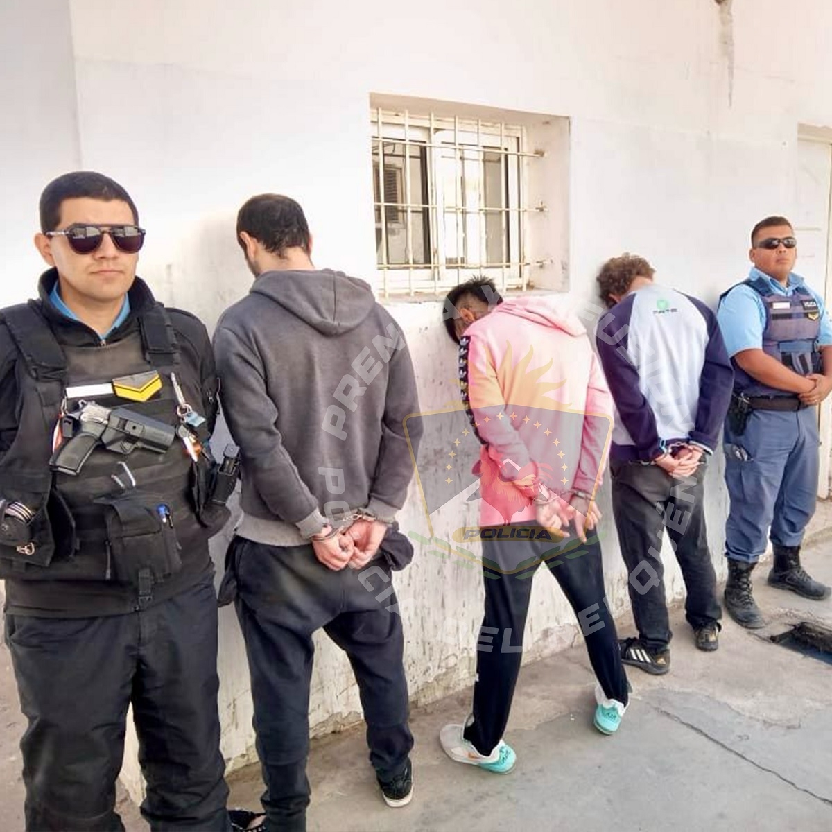 detenidos en centenario robo tienda