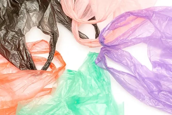 img-como-se-hacen-las-bolsas-plasticas-1