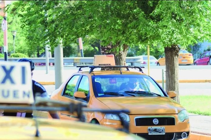 taxis face2
