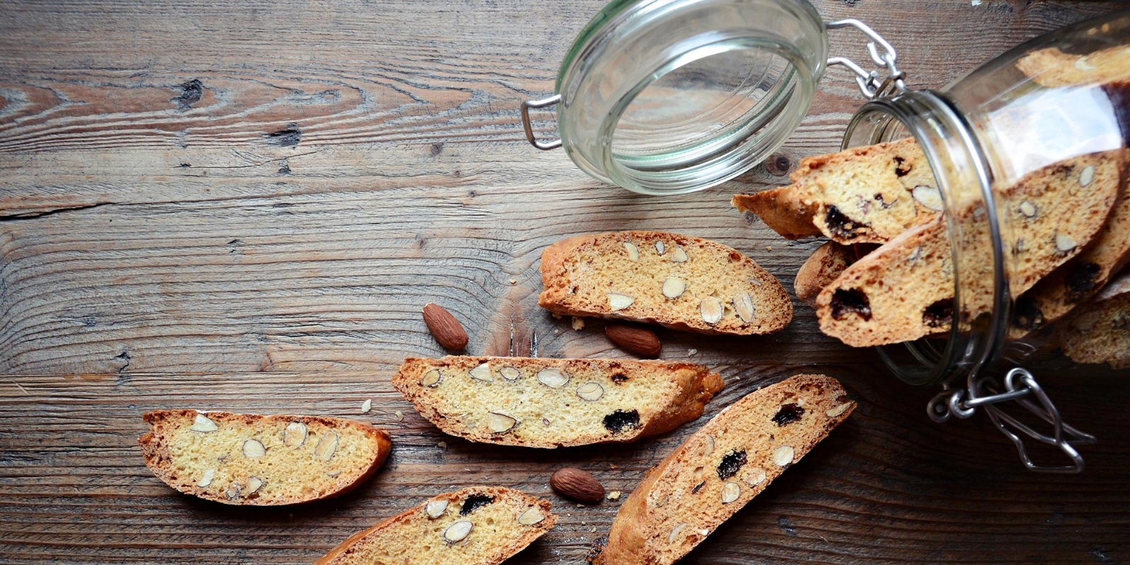Biscotti de almendras y chocolate