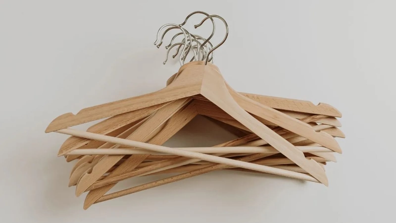 diy-reciclaje-perchas-maderajpg