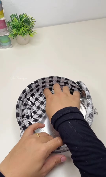 latas de galletitas 1