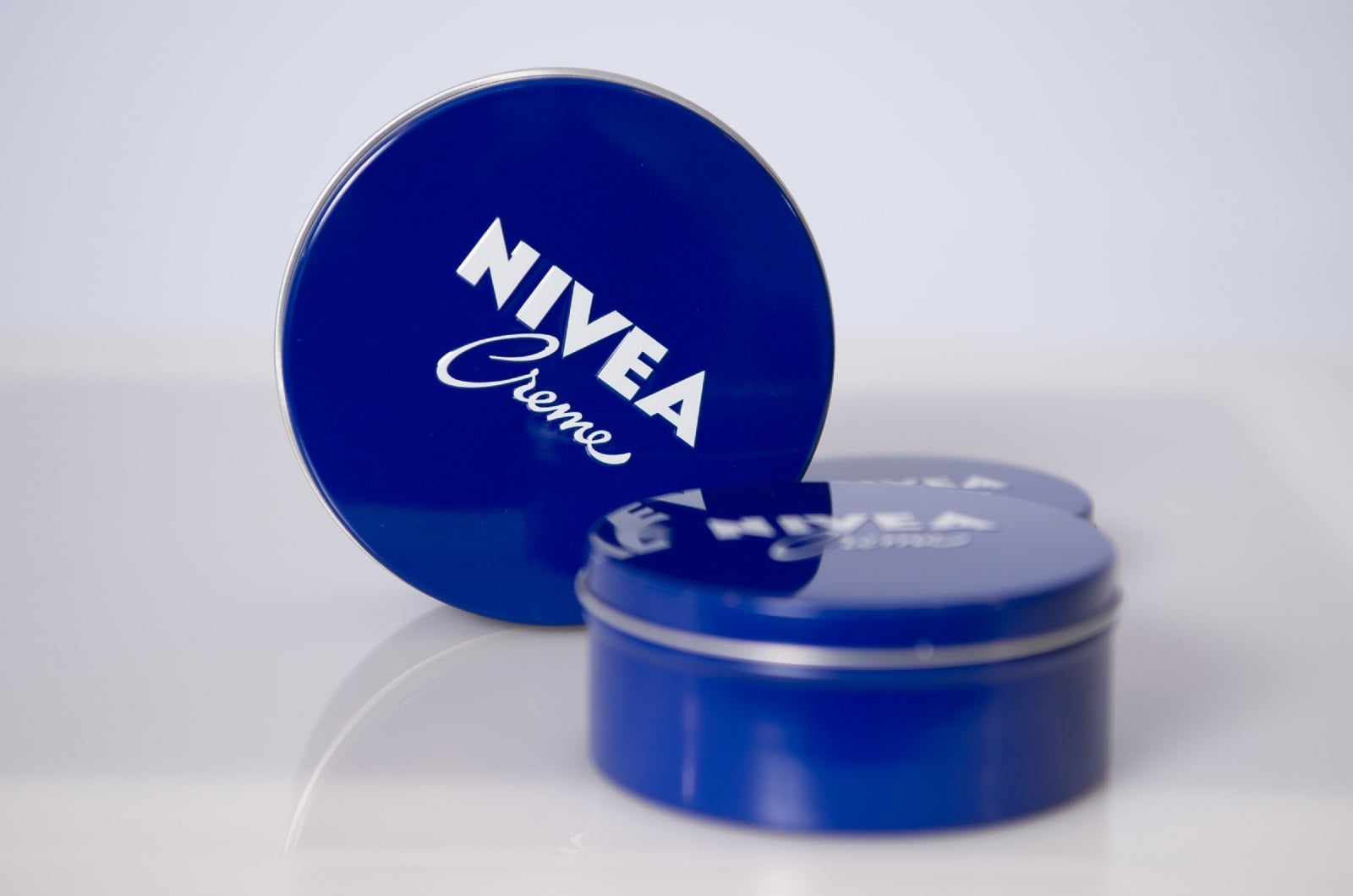 crema-nivea-lata-azul-1611158328