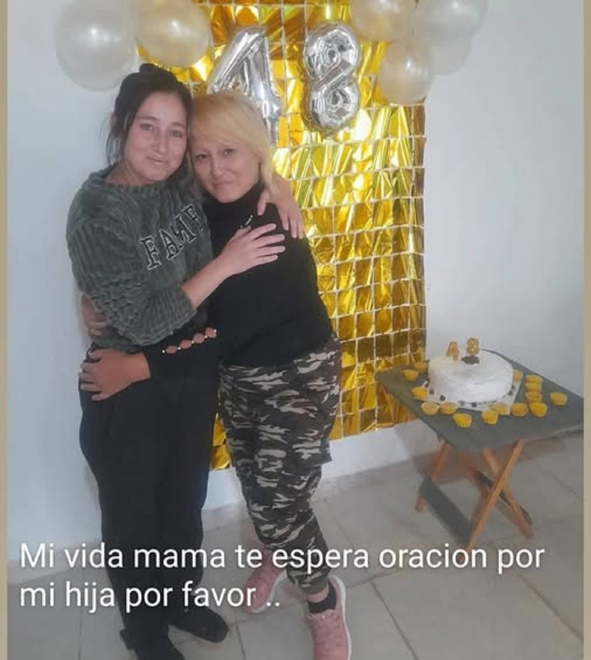 alison calfunao y su mama