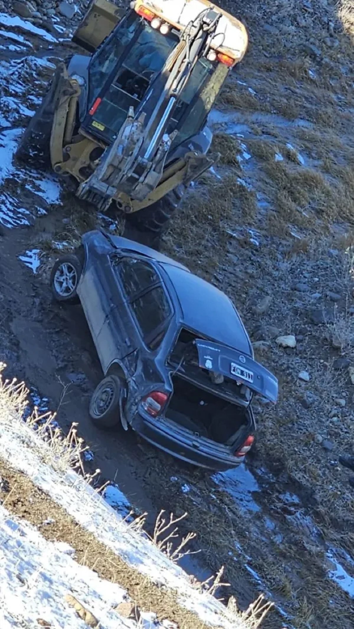 auto desbarrancado tricao malal